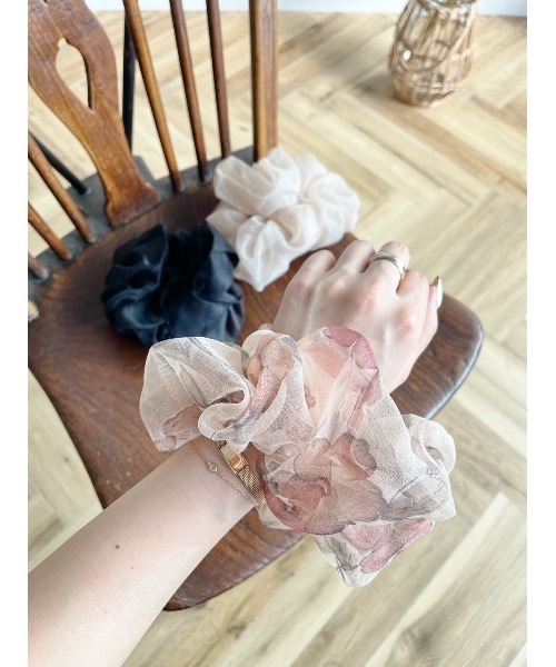 JUMELLE（ジュメロ）の「ビッグシュシュ（シュシュ・レディース・ブラウン/ベージュ/ブラック・FREE）」の10枚目の写真