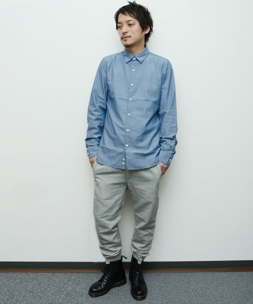 KATHARINE HAMNETT LONDON (キャサリンハムネットロンドン)の「【LAB】 ROPE INDIGO SHUTTLE / LABロープインディゴシャトルシャツ(シャツ/ブラウス・メンズ・ブルー/ネイビー・MEDIUM/SMALL/LARGE)」の12枚目の写真