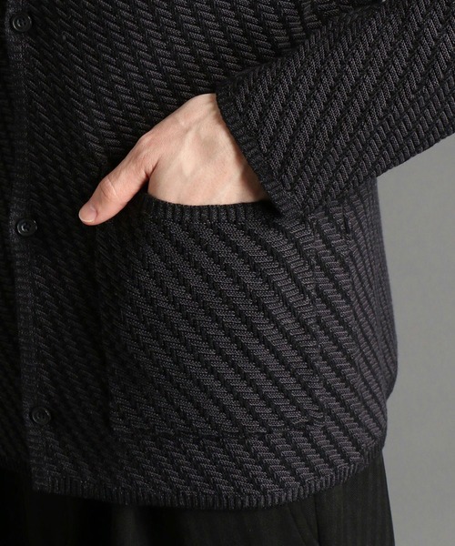 HIDEAWAYS NICOLE（ハイダウェイニコル）の「12GG ニットカーディガン（カーディガン/ボレロ・メンズ・ブラック×グレー/ホワイト×ホワイト/ホワイト×ブラック/ネイビー系・MEDIUM/LARGE）」の11枚目の写真