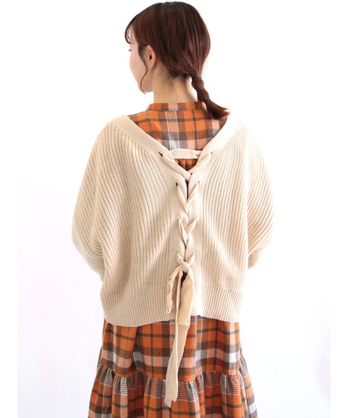 ehka sopo（エヘカソポ）の「レースアップVネックカーディガン（カーディガン/ボレロ・レディース・ベージュ/グレー/チャコール/キナリ・ﾌﾘ-）」の2枚目の写真