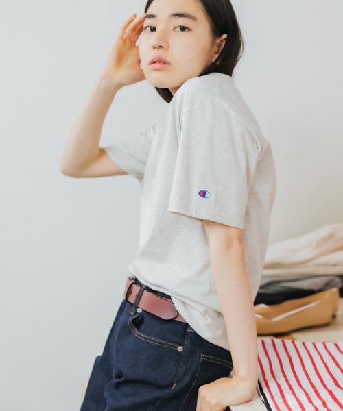 Champion(チャンピオン)の「Champion/チャンピオン Authentic T-SHIRTS レディース コットン 無地 半袖 Tシャツ(Tシャツ/カットソー・レディース・ホワイト/ブラック/ダークグリーン/パープル/ネイビー/グレー/マルーン/アッシュ/チャコール/レッド/ロイヤルブルー/オレンジ/オートミール/サンドベージュ/ケリーグリーン/オリーブ/ライトブルー・S/M/L/XL)」の7枚目の写真