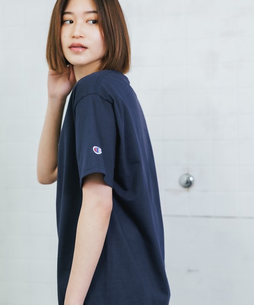 Champion(チャンピオン)の「Champion/チャンピオン Authentic T-SHIRTS レディース コットン 無地 半袖 Tシャツ(Tシャツ/カットソー・レディース・ホワイト/ブラック/ダークグリーン/パープル/ネイビー/グレー/マルーン/アッシュ/チャコール/レッド/ロイヤルブルー/オレンジ/オートミール/サンドベージュ/ケリーグリーン/オリーブ/ライトブルー・S/M/L/XL)」の12枚目の写真