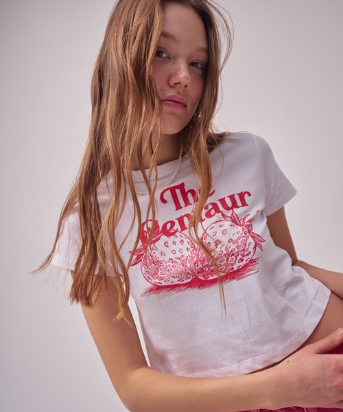 THE CENTAUR（ザセントール）の「A'GEM/9 × .kom『THE CENTAUR/ザセントール』STRAWBERRY CROPPED TSHIRT/ストロベリーデザイン クロップド丈 Tシャツ カットソー（Tシャツ/カットソー・レディース・ホワイト/ピンク・FREE）」の9枚目の写真