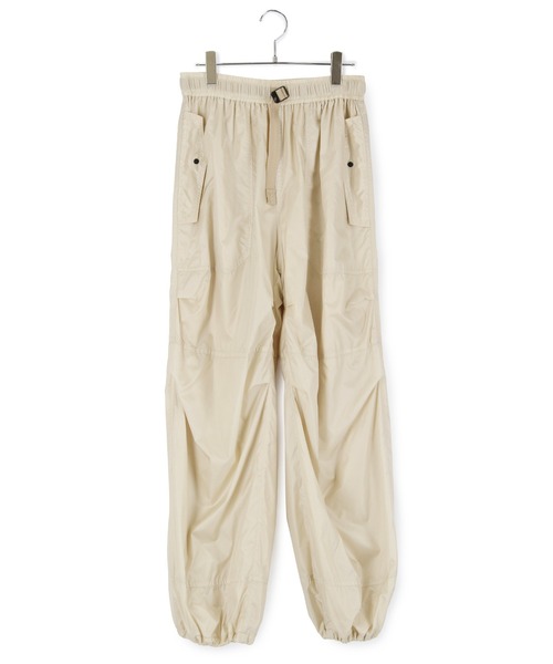 ADAM ET ROPE'（アダムエロペ）の「【晴雨兼用】撥水ナイロントラックパンツ（その他パンツ・レディース・ターコイズブルー/ベージュ系その他・FREE）」の11枚目の写真