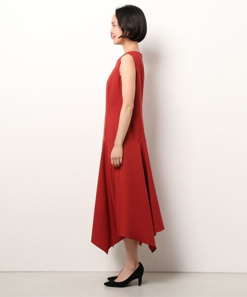BDONNA(ビドンナ)の「シック&シンストレッチツイル ハンカチーフヘムワンピース(ワンピース・レディース・ブラック/レッド・MEDIUM)」の11枚目の写真