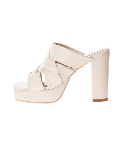 RESEXXY（リゼクシー）の「キルティング厚底サンダル（サンダル・レディース・ブラック/アイボリー・SMALL/MEDIUM/LARGE）」の3枚目の写真