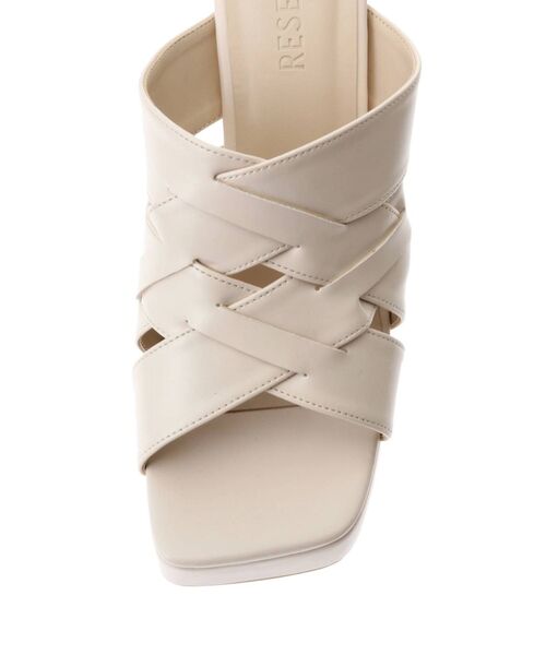 RESEXXY（リゼクシー）の「キルティング厚底サンダル（サンダル・レディース・ブラック/アイボリー・SMALL/MEDIUM/LARGE）」の6枚目の写真