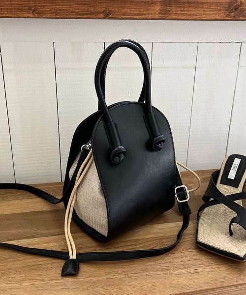 CAPRICIEUX LE'MAGE（カプリシューレマージュ）の「リネン巾着ラウンドショルダーバッグ（ショルダーバッグ・レディース・ブラック/ベージュ/カーキ・FREE）」の2枚目の写真