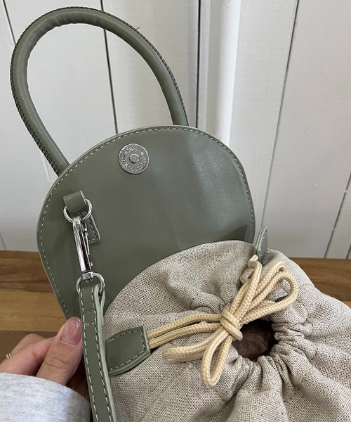 CAPRICIEUX LE'MAGE（カプリシューレマージュ）の「リネン巾着ラウンドショルダーバッグ（ショルダーバッグ・レディース・ブラック/ベージュ/カーキ・FREE）」の15枚目の写真