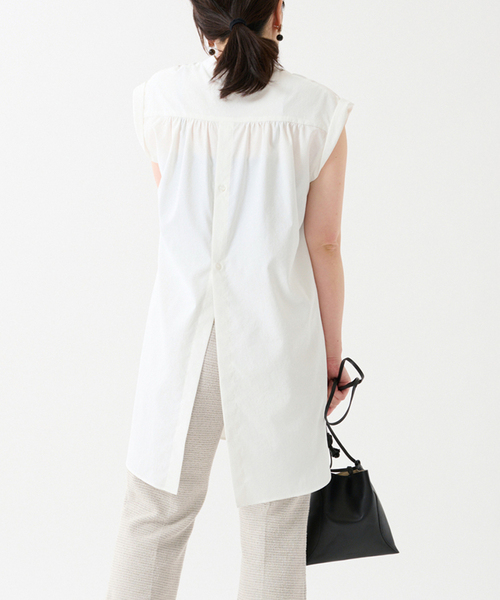 journal standard L'essage（ジャーナルスタンダードレサージュ）の「ピンタックノースリーブシャツ（シャツ/ブラウス・レディース・ホワイト/ブラック/ブラウン系その他・FREE）」の2枚目の写真