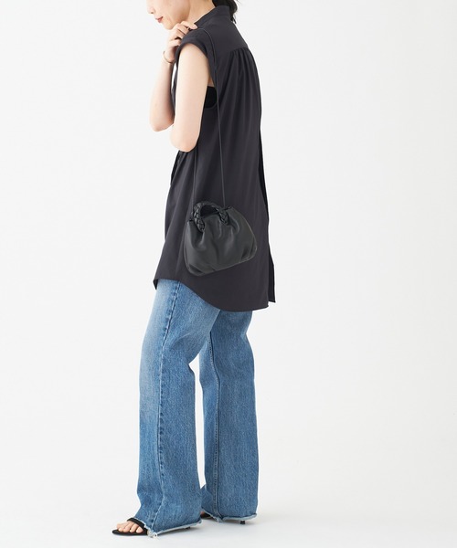 journal standard L'essage（ジャーナルスタンダードレサージュ）の「ピンタックノースリーブシャツ（シャツ/ブラウス・レディース・ホワイト/ブラック/ブラウン系その他・FREE）」の6枚目の写真