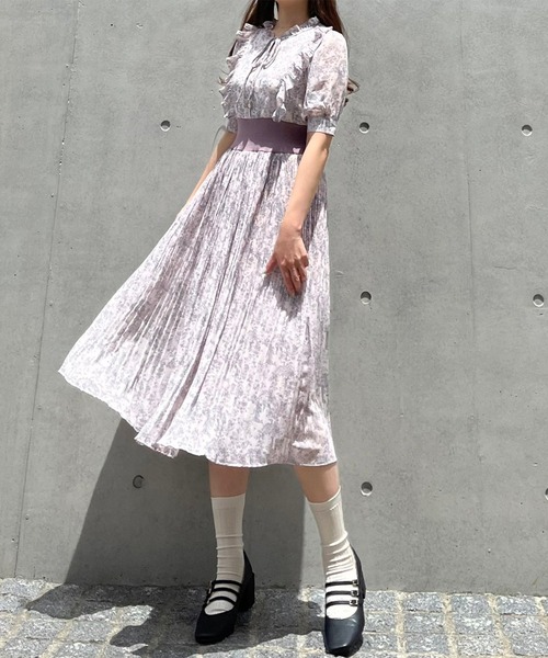 TITTY&CO.（ティティーアンドコー）の「【TITTY&CO.】トワルドジュイプリーツミディワンピース（ワンピース・レディース・ブルー/グレー系その他・X-SMALL/FREE）」の18枚目の写真