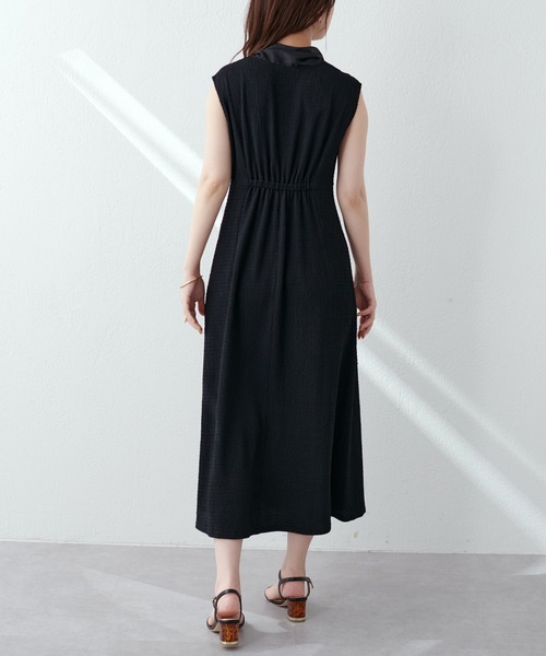 natural couture(ナチュラルクチュール)の「WEB限定/ラメシアーボータイポコポコカットワンピース(ワンピース・レディース・ブラック/ブラウン/ベージュ・FREE)」の8枚目の写真