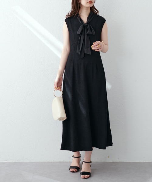 natural couture(ナチュラルクチュール)の「WEB限定/ラメシアーボータイポコポコカットワンピース(ワンピース・レディース・ブラック/ブラウン/ベージュ・FREE)」の13枚目の写真