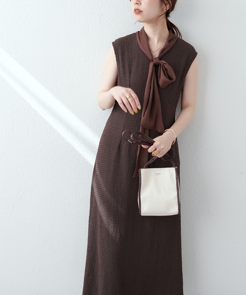 natural couture(ナチュラルクチュール)の「WEB限定/ラメシアーボータイポコポコカットワンピース(ワンピース・レディース・ブラック/ブラウン/ベージュ・FREE)」の19枚目の写真