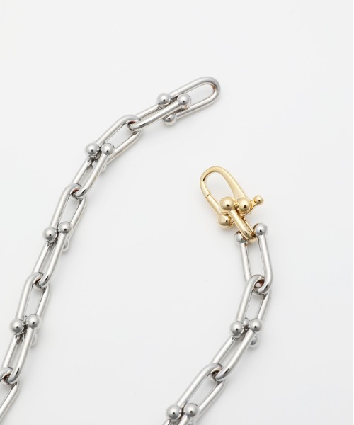 LEGENDA（レジェンダ）の「Connected Chain Necklace＆Pierce（ネックレス・メンズ・シルバー×ゴールド・FREE）」の2枚目の写真