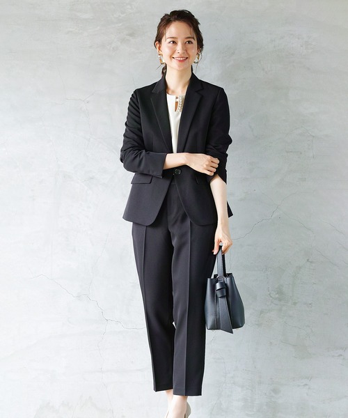 WHITE JOOLA(ホワイトジョーラ)の「【洗濯機で洗える♪オールシーズンOK!2WAYストレッチで動きやすい♪】テーラードジャケット&テーパードパンツ&Aラインスカート3点セットスーツ(スーツセット・レディース・ブラック/ベージュ/グレー・LL/SS/L/M/3L(UB-)/S)」の6枚目の写真