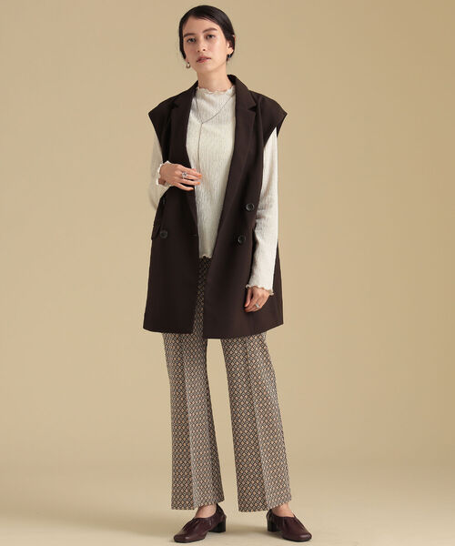 Ray BEAMS（レイビームス）の「Ray BEAMS / ノースリーブ 4ボタン ダブル ジャケット（ベスト・レディース・ダークブラウン/ベージュ・0/1）」の9枚目の写真