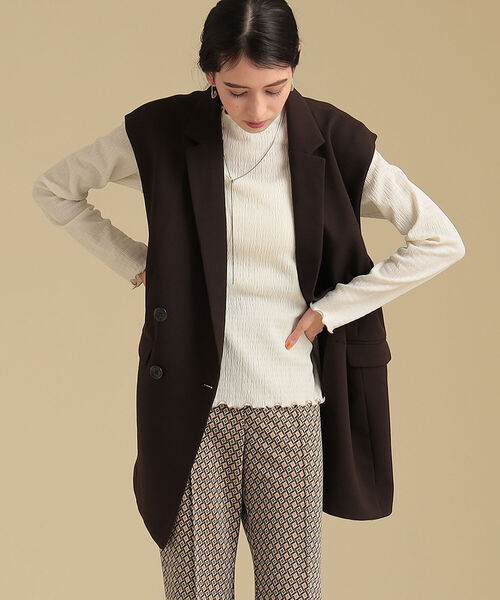 Ray BEAMS（レイビームス）の「Ray BEAMS / ノースリーブ 4ボタン ダブル ジャケット（ベスト・レディース・ダークブラウン/ベージュ・0/1）」の12枚目の写真