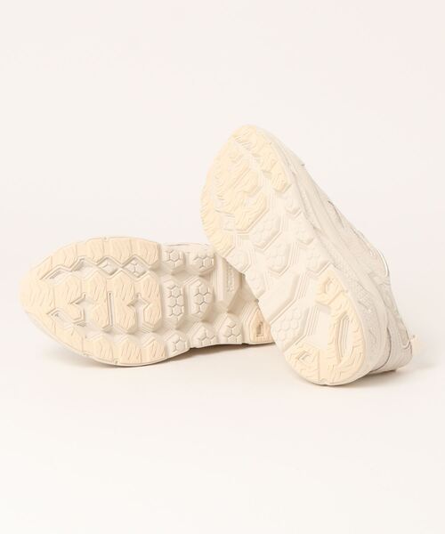 HOKA(ホカ)の「【HOKA ONEONE】CLIFTON L SUEDE(スニーカー・レディース・ホワイト・23cm/23.5cm/24cm/24.5cm)」の3枚目の写真