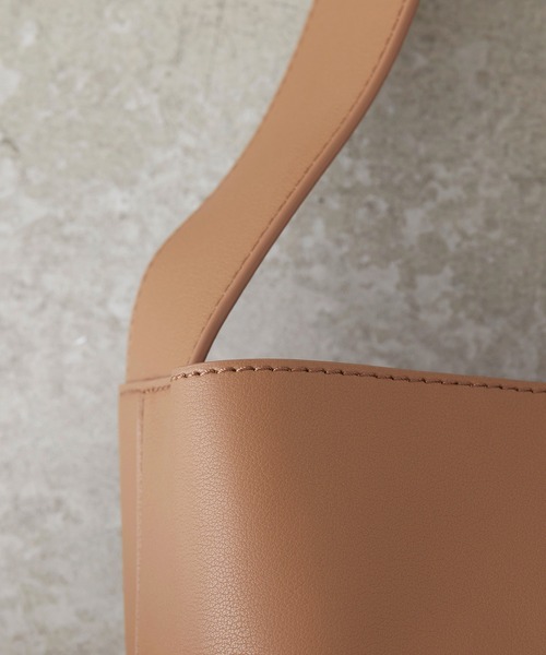 TOPKAPI EFOLE(トプカピエフォル)の「【EFOLE】 【インフルエンサーyui×EFOLE コラボ】ワンハンドル トートバッグ(ショルダーバッグ・レディース・ブラウン/ベージュ・FREE)」の17枚目の写真