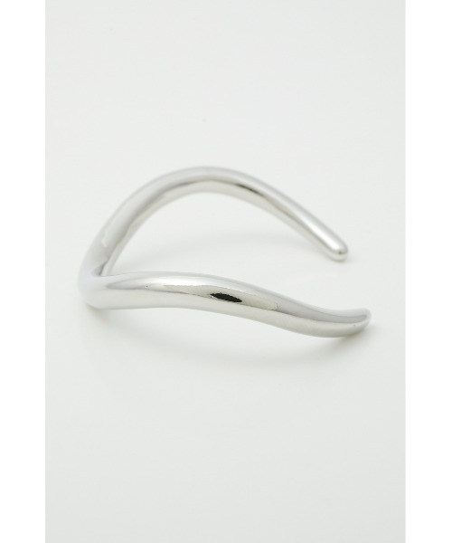 AZUL by moussy(アズールバイマウジー)の「NUANCE CURVE METAL BANGLE/ニュアンスカーブメタルバングル(ブレスレット・レディース・シルバー/ゴールド系その他・FREE)」の5枚目の写真