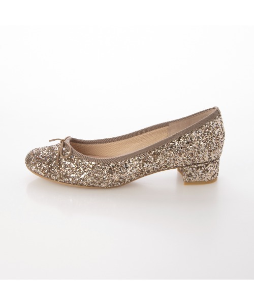 Launa lea ballet（ラウナレア バレエ）の「【新色】ラウンドグリッターバレエシューズ(B5601A)（バレエシューズ・レディース・グレイッシュベージュ/ブラック/シルバー/オフホワイト/ピンクベージュ・22.5cm/23.5cm/24.5cm/23.0cm/24.0cm/25.0cm/22.0cm/25.5cm/26.0cm/21.5cm）」の16枚目の写真