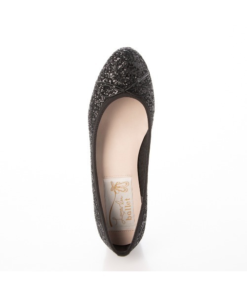 Launa lea ballet（ラウナレア バレエ）の「【新色】ラウンドグリッターバレエシューズ(B5601A)（バレエシューズ・レディース・グレイッシュベージュ/ブラック/シルバー/オフホワイト/ピンクベージュ・22.5cm/23.5cm/24.5cm/23.0cm/24.0cm/25.0cm/22.0cm/25.5cm/26.0cm/21.5cm）」の19枚目の写真