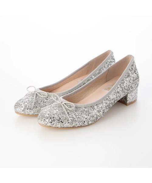 Launa lea ballet（ラウナレア バレエ）の「【新色】ラウンドグリッターバレエシューズ(B5601A)（バレエシューズ・レディース・グレイッシュベージュ/ブラック/シルバー/オフホワイト/ピンクベージュ・22.5cm/23.5cm/24.5cm/23.0cm/24.0cm/25.0cm/22.0cm/25.5cm/26.0cm/21.5cm）」の11枚目の写真