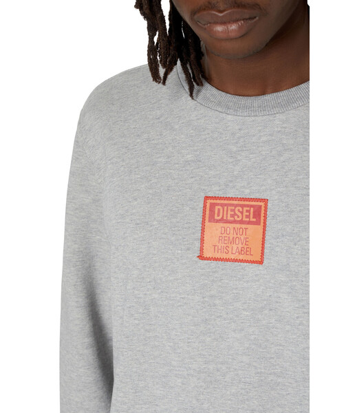 DIESEL(ディーゼル)の「メンズ スウェット パッチデザイン(スウェット・メンズ・ホワイト/グレー/ブラック・X-LARGE/X-SMALL/XX-LARGE/SMALL/XXX-LARGE/LARGE/MEDIUM)」の10枚目の写真