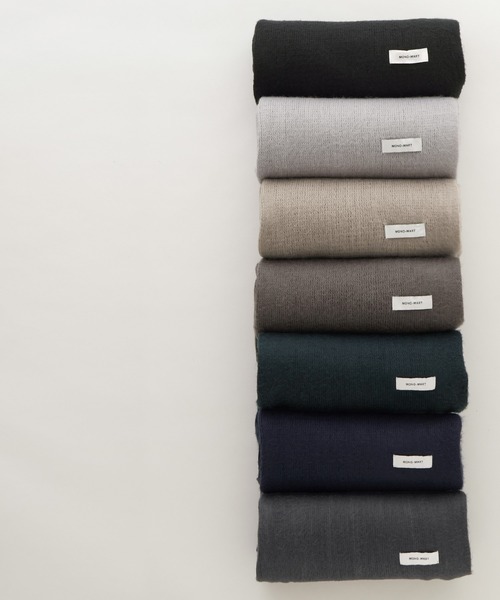 MONO-MART(モノマート)の「ボリュームラッセルカラーマフラー(マフラー・メンズ・ダークグリーン/ブラック/ライトグレー/ベージュ/モカ/チャコール/ネイビー/ライトブルー/ダークオリーブ/アッシュブラウン/ダークグレー/ナチュラル/ダークネイビー/テラコッタ/チェリーレッド/ブルー系・FREE)」の17枚目の写真