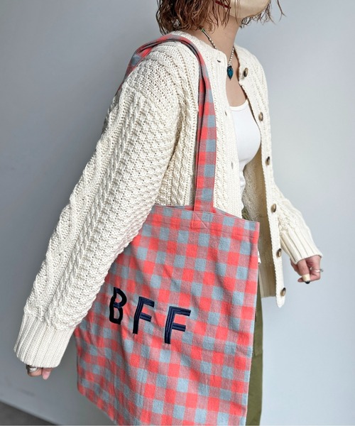 CPCM（シーピーシーエム）の「ざっくり編みケーブルニットカーディガン（カーディガン/ボレロ・レディース・アイボリー/レッド/サックスブルー/ブラック・FREE）」の17枚目の写真