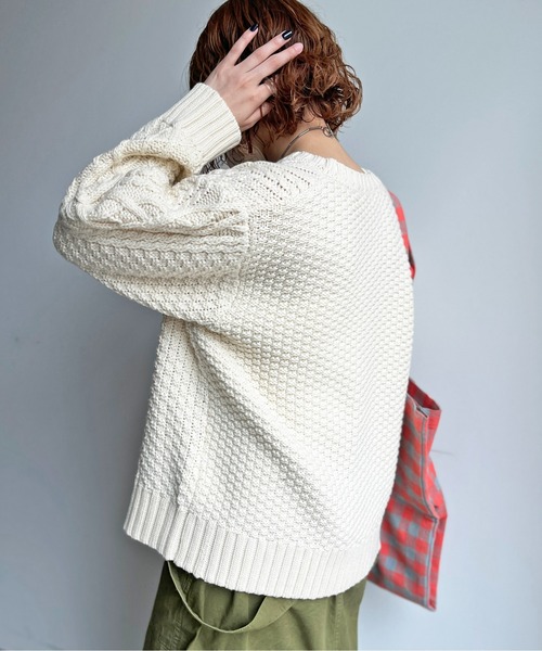 CPCM（シーピーシーエム）の「ざっくり編みケーブルニットカーディガン（カーディガン/ボレロ・レディース・アイボリー/レッド/サックスブルー/ブラック・FREE）」の13枚目の写真