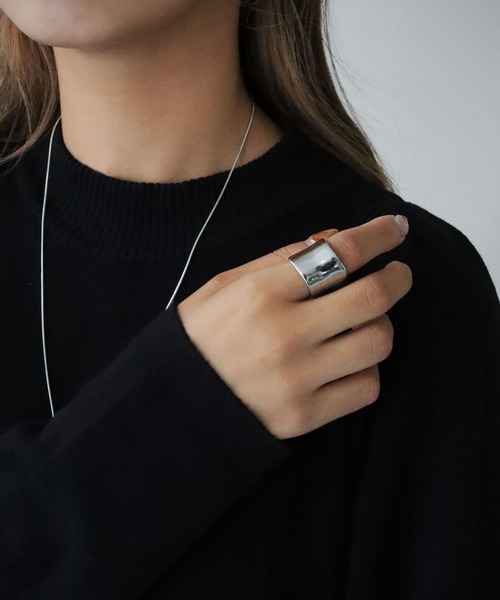 cheriella（シェリエラ）の「【cheriella】逆甲丸プレーンリング（リング・レディース・シルバー・FREE）」の4枚目の写真