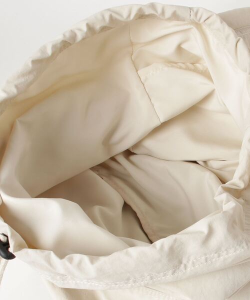 shesame（シーセム）の「アシメデザインリュック（バックパック/リュック・レディース・アイボリー・フリー）」の8枚目の写真