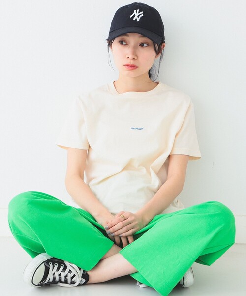 BEAMS BOY（ビームスボーイ）の「BEAMS BOY / ボーイ エンブロイダリー クルー Tシャツ 23SS（Tシャツ/カットソー・レディース・オフホワイト/ナチュラル/ブラック/サックスブルー/グリーン/パープル・1/2）」の18枚目の写真