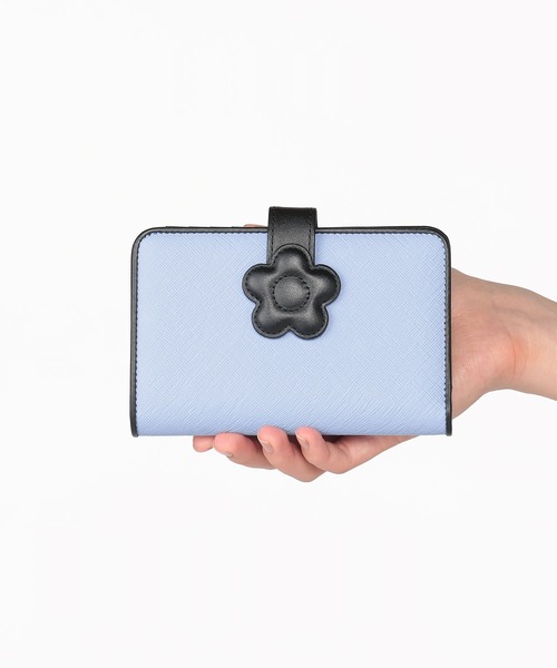 マリークワント　デイジーパッチスナップ2 Lウォレット　レザー デイジーパッチスナップ2 Lウォレット（財布）｜MARY QUANT（マリー