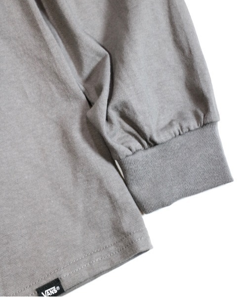 VANS(バンズ)の「VANS/ヴァンズ RASTA LOGO LS TEE ラスタロゴ ロングスリーブTEE ユニセックス(Tシャツ/カットソー・メンズ・ホワイト/チャコールグレー・X-LARGE/MEDIUM/LARGE)」の13枚目の写真
