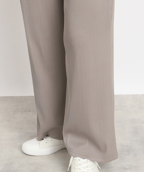 Cutie Blonde(キューティーブロンド)の「◆プリーツ風 イージーストレートパンツ(その他パンツ・レディース・ブラック/ベージュ系2/サンドベージュ/ピンク系・00)」の9枚目の写真