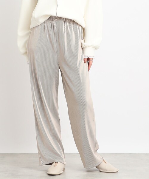 Cutie Blonde(キューティーブロンド)の「◆プリーツ風 イージーストレートパンツ(その他パンツ・レディース・ブラック/ベージュ系2/サンドベージュ/ピンク系・00)」の5枚目の写真