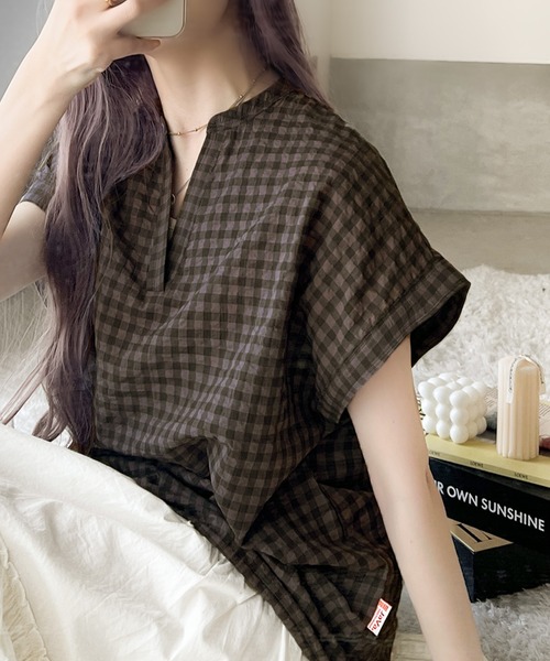 Java(ジャバ)の「《JaVa ジャバコラボ》大人の愛されプルオーバー。サッカー素材のキーネックフレンチスリーブTee(シャツ/ブラウス・レディース・ブラック/オフホワイト/グレー系その他/ブラウン系その他・LARGE/MEDIUM/SMALL/X-LARGE)」の20枚目の写真