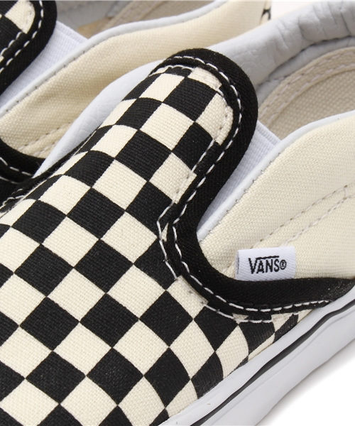VANS（バンズ）の「【VANS】CLASSIC SLIP-ON -CHECKERBOARD- VN-0EX8BWW（スニーカー・キッズ・ホワイト・SMALL/MEDIUM）」の6枚目の写真