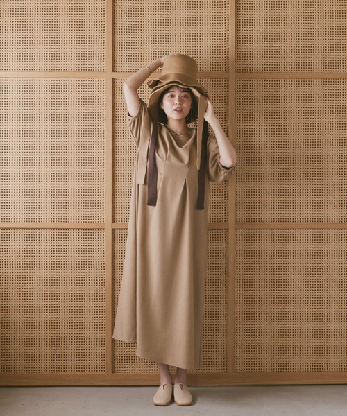 moi tytto（モイテュット）の「ハーフスリーブウエストタックワンピース（ワンピース・レディース・ブラック/ベージュ/ナチュラル・FREE）」の9枚目の写真