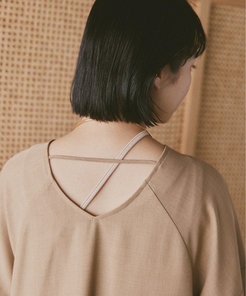 moi tytto（モイテュット）の「ハーフスリーブウエストタックワンピース（ワンピース・レディース・ブラック/ベージュ/ナチュラル・FREE）」の12枚目の写真