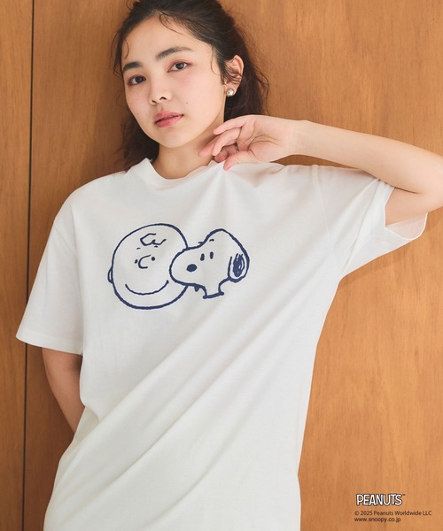PEANUTS（ピーナッツ）の「【PEANUTS/ピーナッツ】SNOOPY/スヌーピー＆チャーリーブラウンフロッキープリント半袖Tシャツ（Tシャツ/カットソー・レディース・グリーン/杢グレー/ブルー/ターコイズブルー/グレー/ブラック/オレンジ/オリーブ/オフホワイト/ベージュ/ラベンダー/ネイビー・L/LL/3L/M）」の21枚目の写真