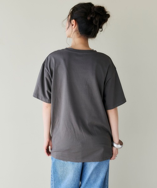 PEANUTS(ピーナッツ)の「【PEANUTS/ピーナッツ】SNOOPY/スヌーピー&チャーリー・ブラウンフェイスプリントTシャツ(2026SS)(Tシャツ/カットソー・レディース・グリーン/杢グレー/ブルー/ターコイズブルー/グレー/ブラック/オレンジ/オリーブ/オフホワイト/ベージュ/ラベンダー/ネイビー・L/LL/3L/M)」の21枚目の写真
