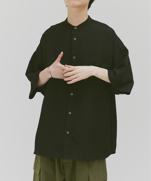 Alpinus(アルピナス)の「Loose silhouette willow bund color shirt / ルーズシルエット ウィローバンドカラーシャツ(シャツ/ブラウス・メンズ・ブラック/ライトブルー・SMALL/MEDIUM)」の3枚目の写真
