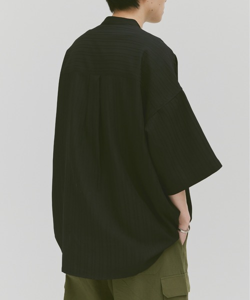 Alpinus(アルピナス)の「Loose silhouette willow bund color shirt / ルーズシルエット ウィローバンドカラーシャツ(シャツ/ブラウス・メンズ・ブラック/ライトブルー・SMALL/MEDIUM)」の4枚目の写真