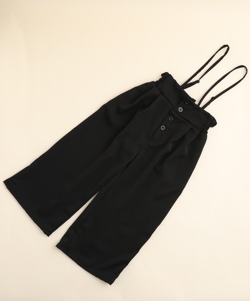 URBAN CHERRY(アーバンチェリー)の「アシンメトリーネックノースリーブトップス+ストラップサロペットパンツセット(Tシャツ/カットソー・キッズ・ブラック・100cm/110cm/120cm/130cm/140cm/150cm)」の7枚目の写真