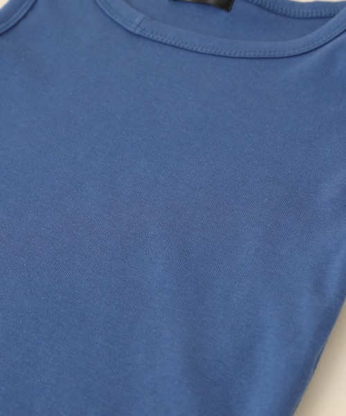 URBAN CHERRY(アーバンチェリー)の「アシンメトリーネックノースリーブトップス+ストラップサロペットパンツセット(Tシャツ/カットソー・キッズ・ブラック・100cm/110cm/120cm/130cm/140cm/150cm)」の10枚目の写真